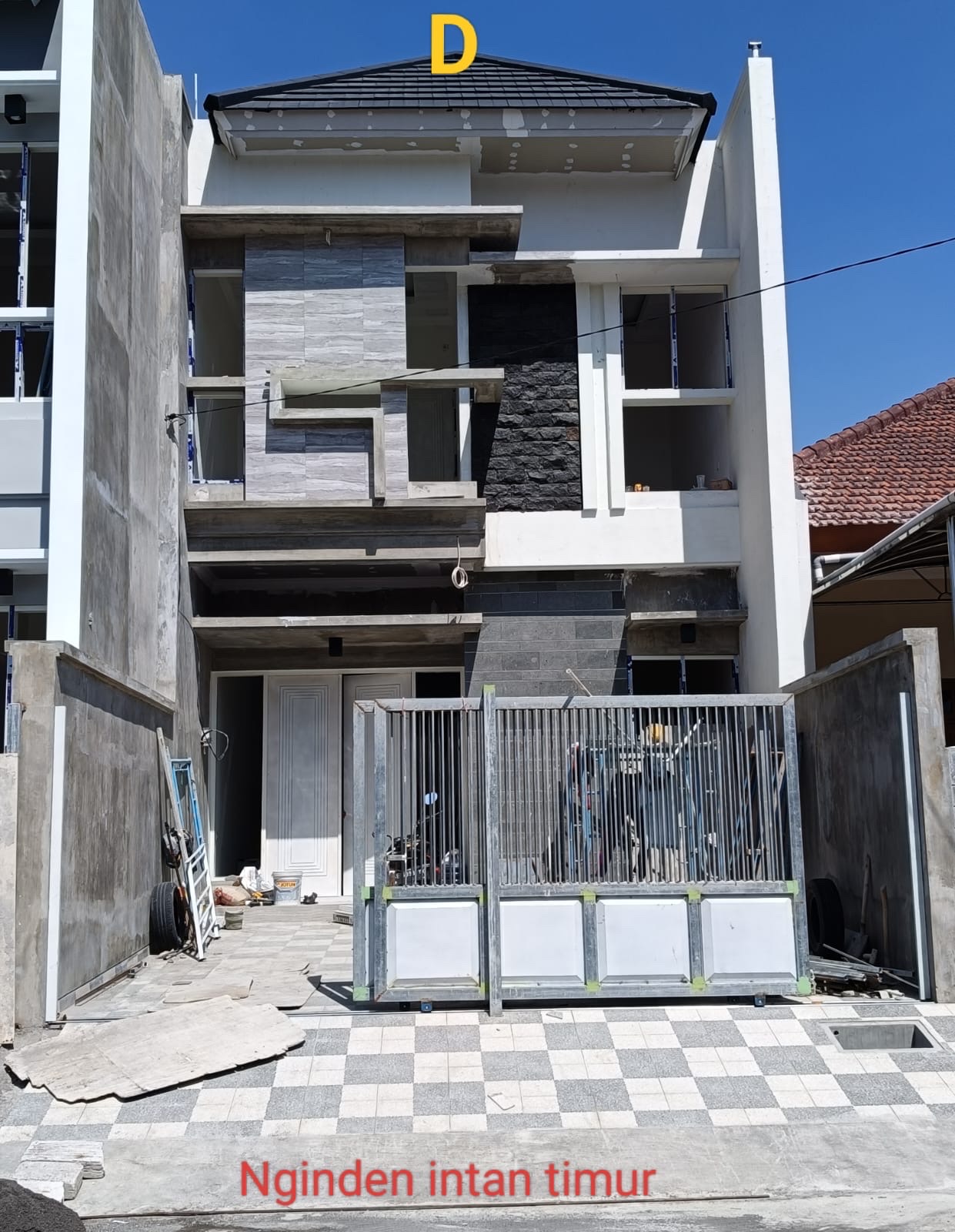 Nginden Intan Timur D Rumah Dijual - Dealkan