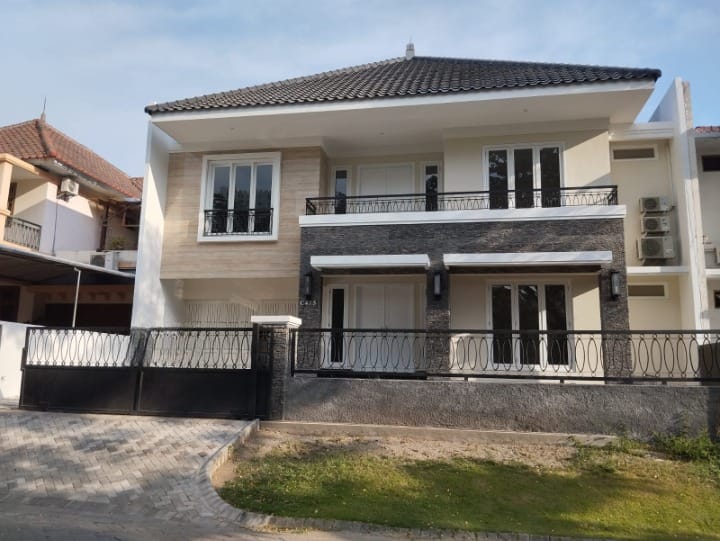 Pakuwon City - Villa Royal - Rumah Super Mewah untuk Keluarga Besar - Dealkan