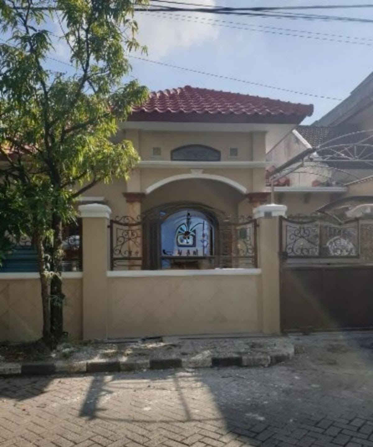 Babatan Pratama Rumah Dijual - Dealkan