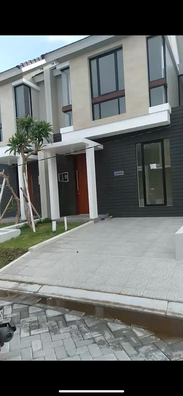 Northwest Lake, Hot Sales 🔥 Dijual Rumah Baru Gress 2 Lantai View Danau Sangat Cantik - Dealkan