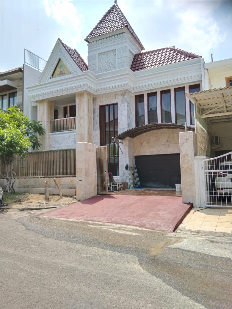 PAKUWON INDAH, VILLA BUKIT INDAH, DIJUAL RUMAH - Dealkan