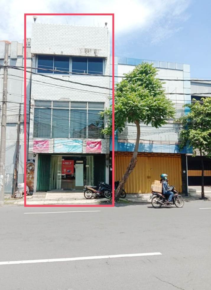 Ruko tengah kota Surabaya lebar 6 Dijual / Disewakan - Dealkan