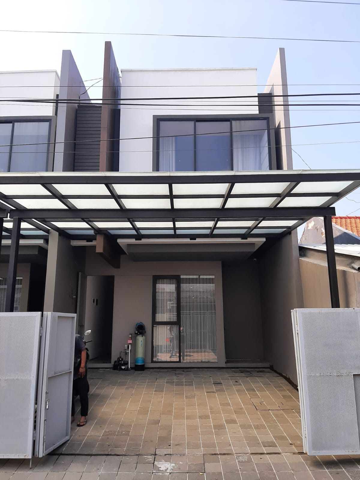 Dijual Rumah Minimalis Gress Siap Huni Semifurnished Darmo Permai Timur - Dealkan