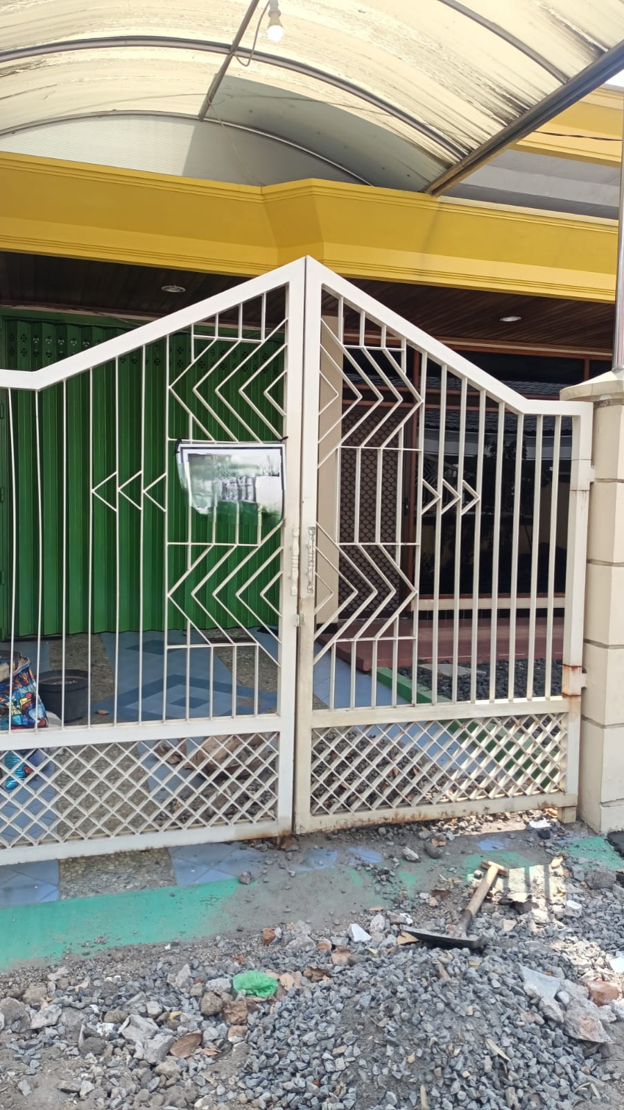 Dijual Rumah Hook Furnished Darmo Baru Barat - Dealkan