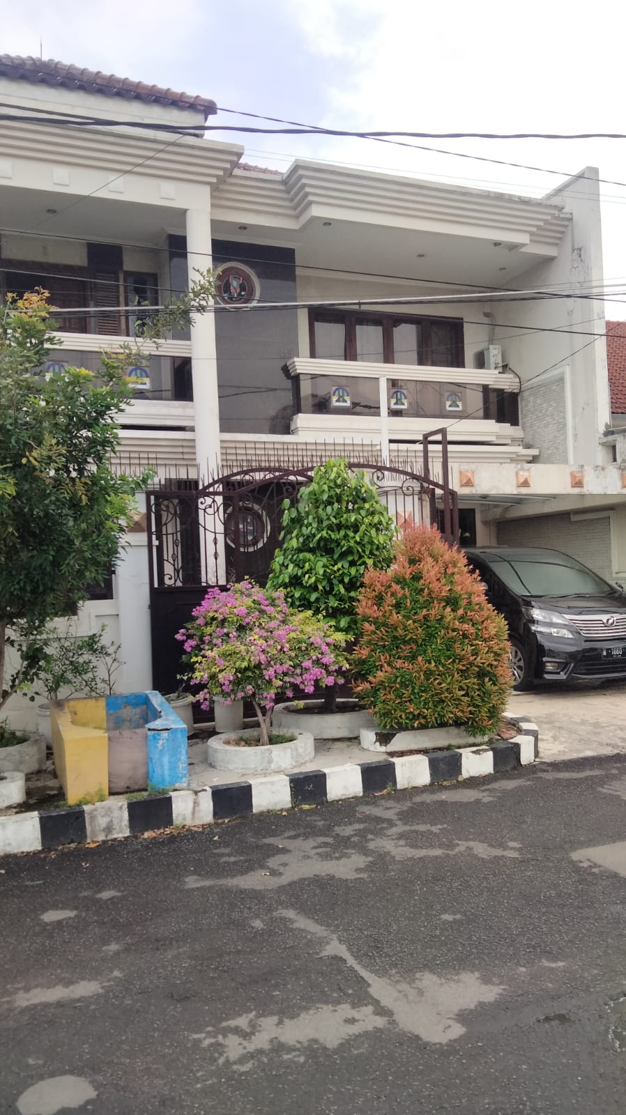 Dijual Rumah furnished Siap huni Darmo Baru Barat - Dealkan