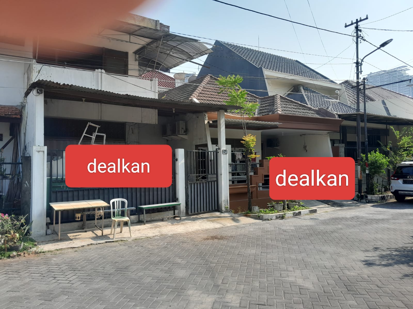 Dijual Rumah hitung tanah Semifurnished Darmo Permai Selatan - Dealkan