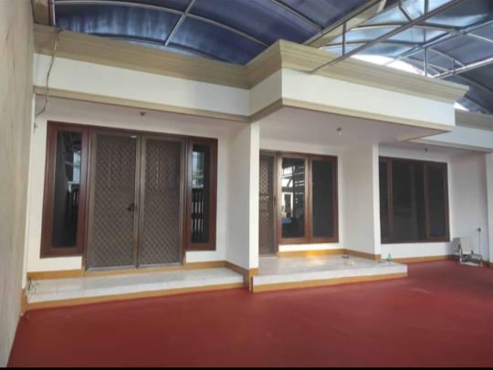 Rumah Simpang Darmo Permai Selatan, Unfurnished, Siap Huni - Dealkan