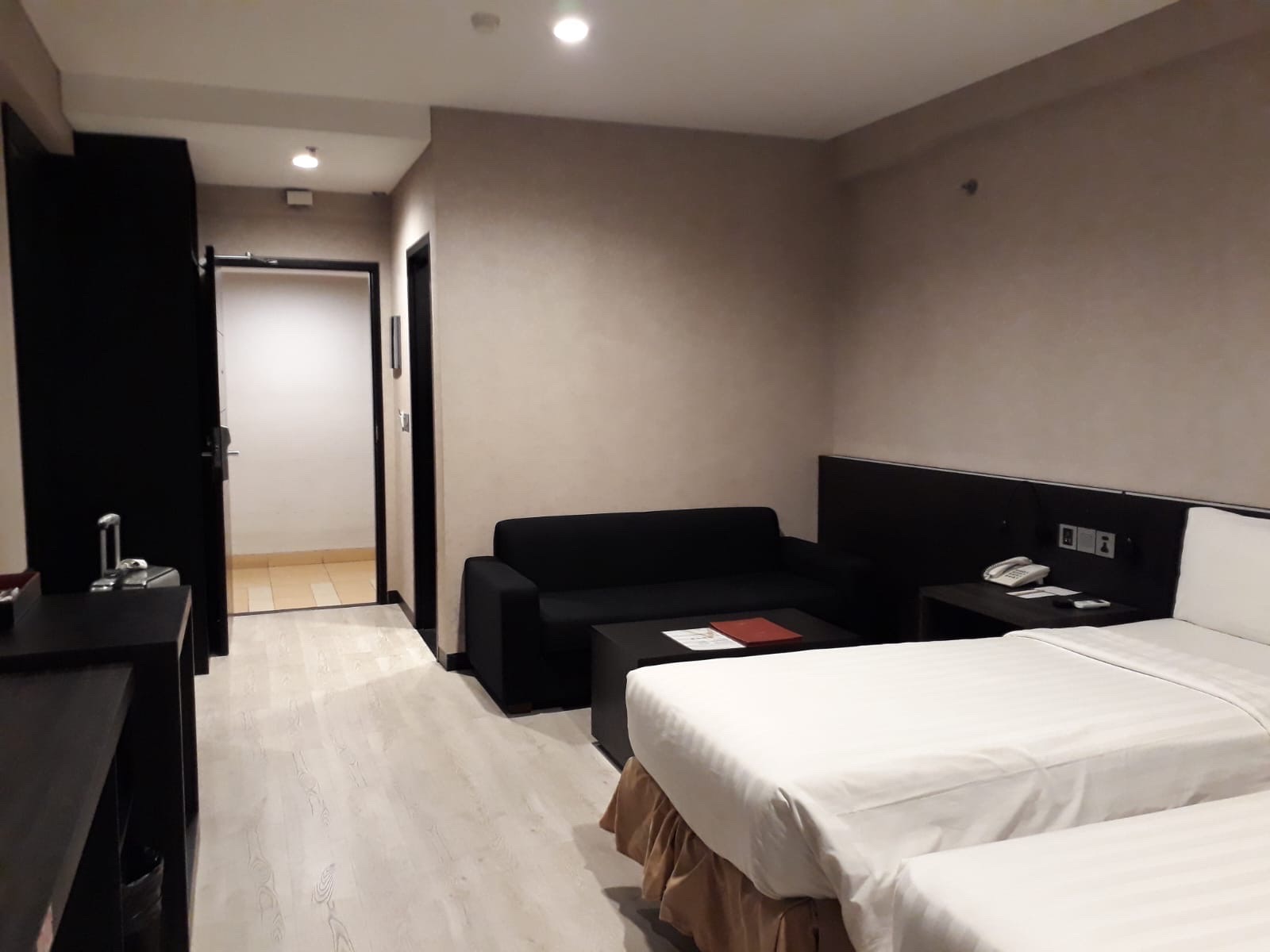 Hotel Grand Kuta-Bali dijual siap huni - Dealkan