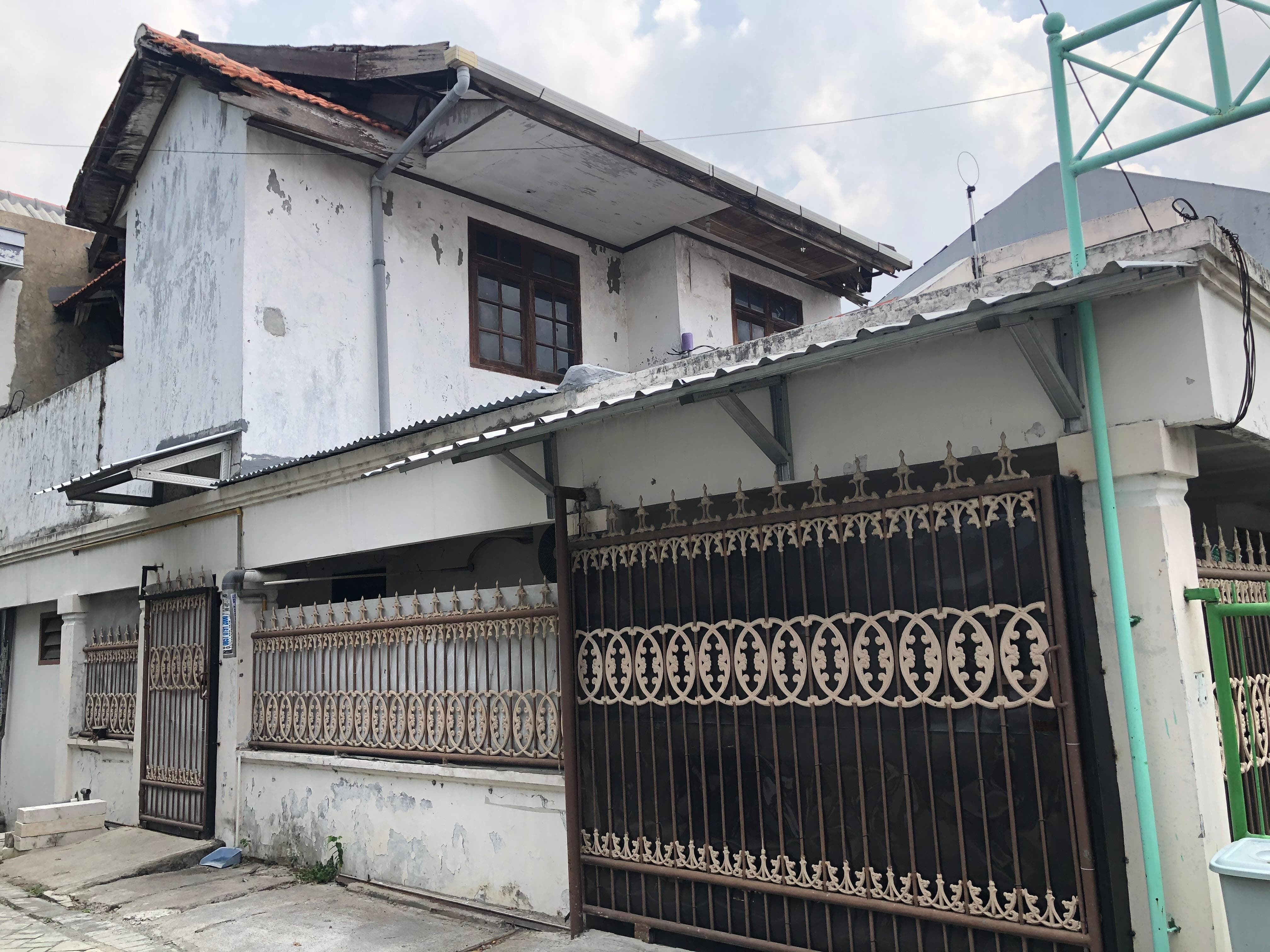 Manukan Dijual Rumah BU 1,5 Lantai - Dealkan