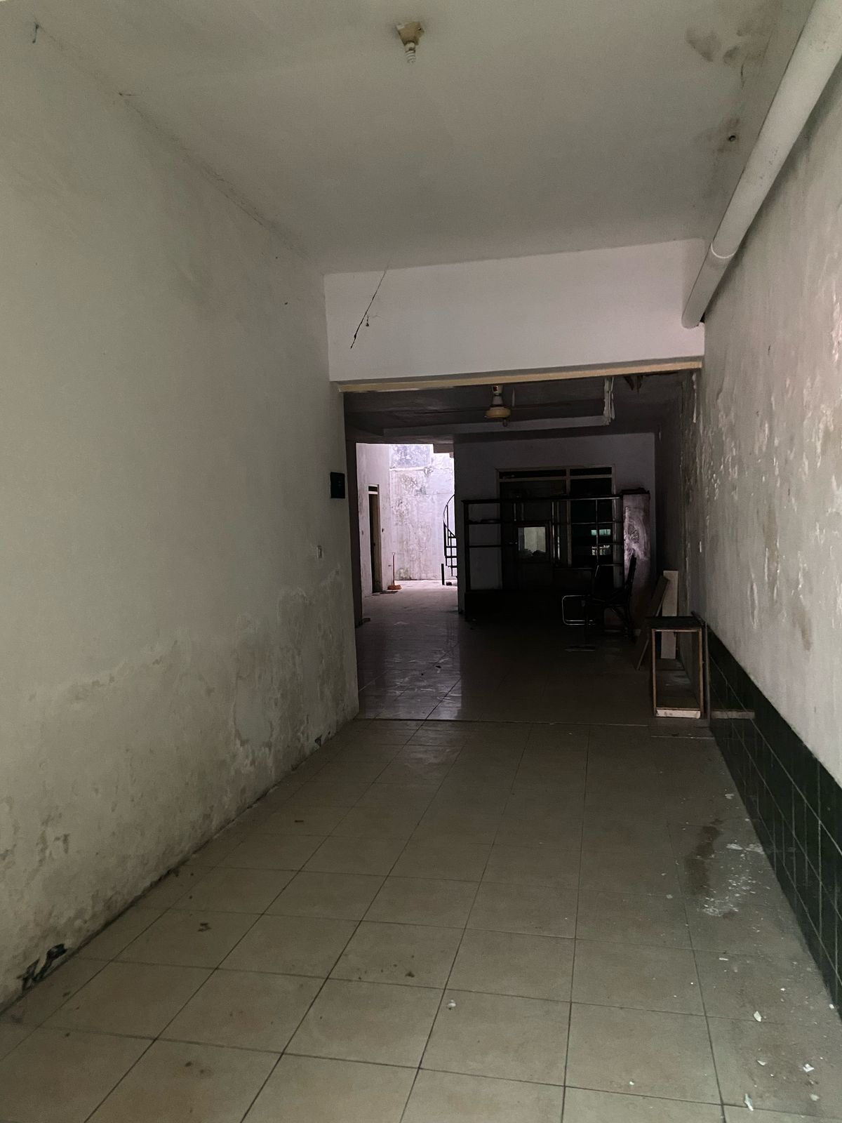 Ngagel Timur Dijual Rumah 1,5 lantai siap huni Nego - Dealkan