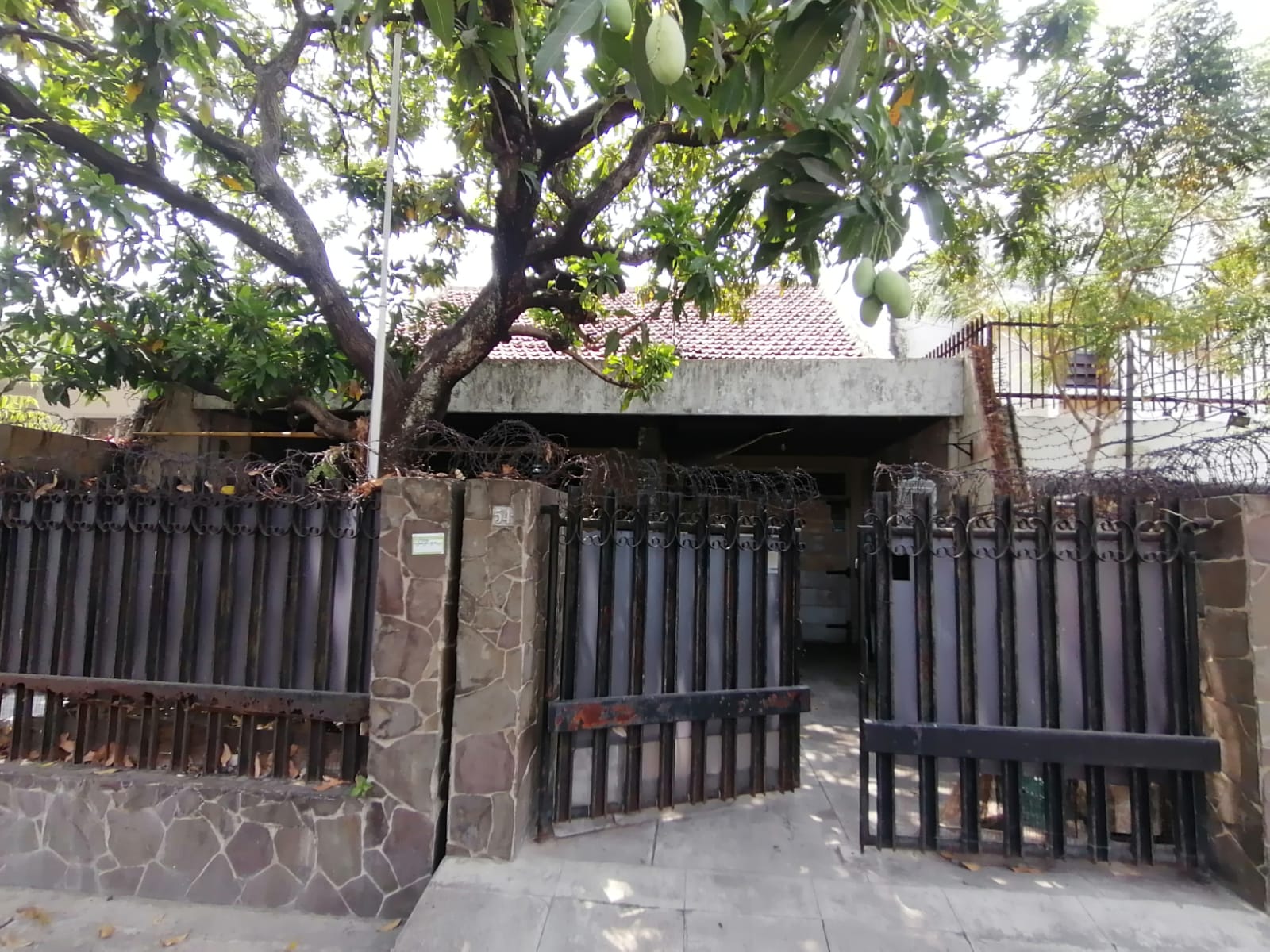 Daerah Pucang Jajar Dijual Rumah 1 Lantai (Nego) - Dealkan