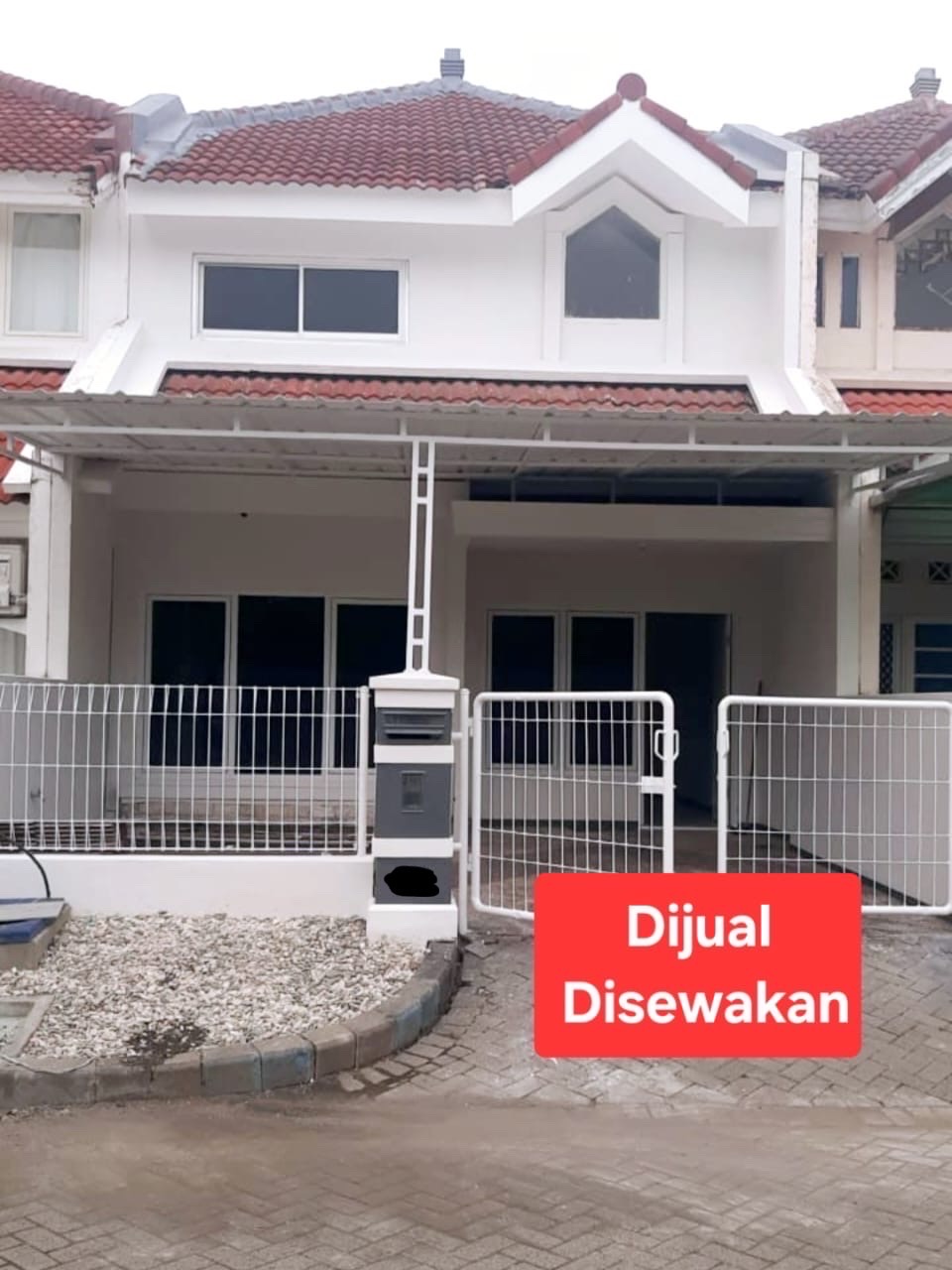 Rumah Pantai Mentari dijual siap huni - Dealkan