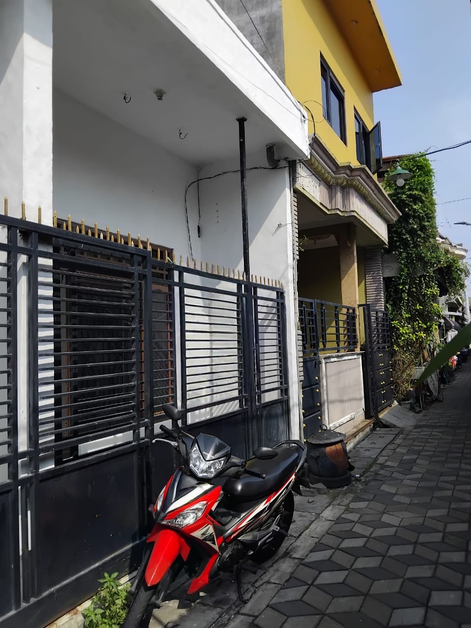 Kenjeran Rumah Dijual 450 juta - Dealkan