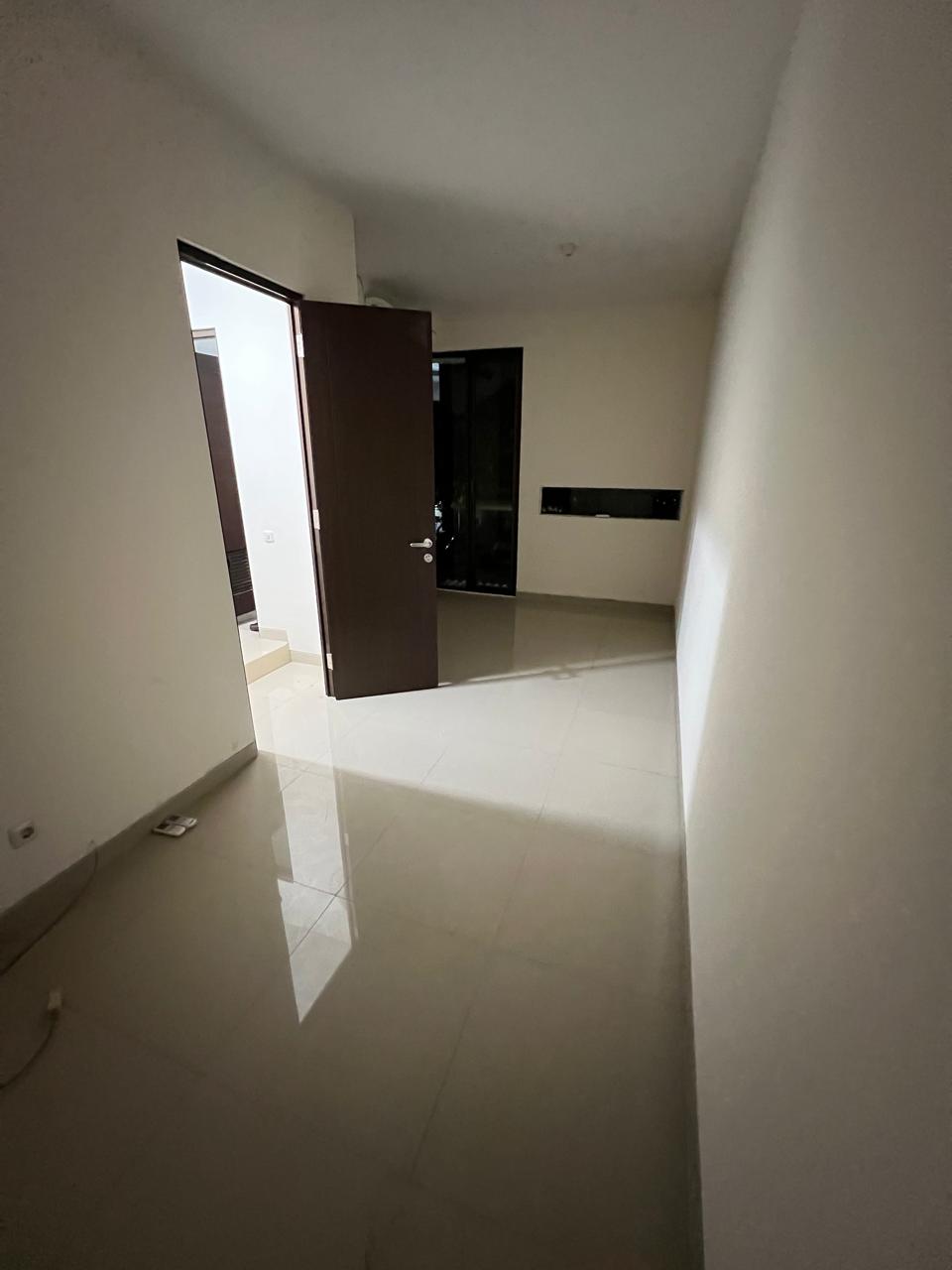 Rumah, Pantai Mentari, Disewakan 30 jt an ! - Dealkan