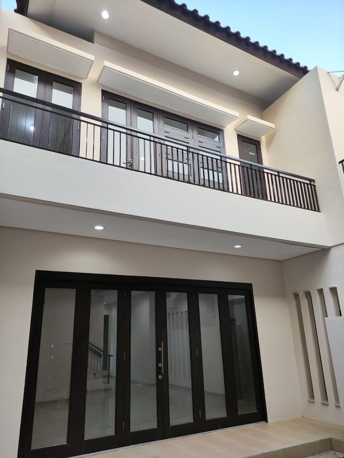 Rumah Kertajaya Indah dijual siap huni - Dealkan