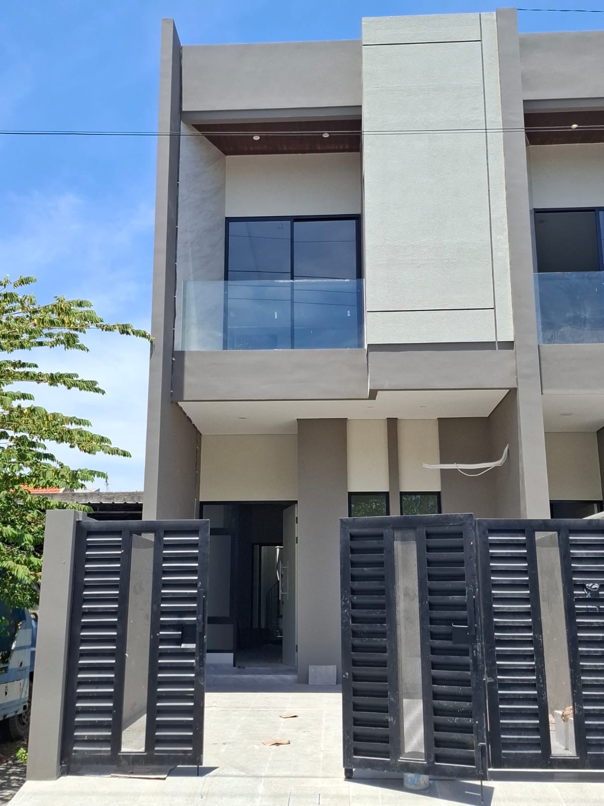 Dijual Rumah baru gress Tenggilis dekat ubaya - Dealkan