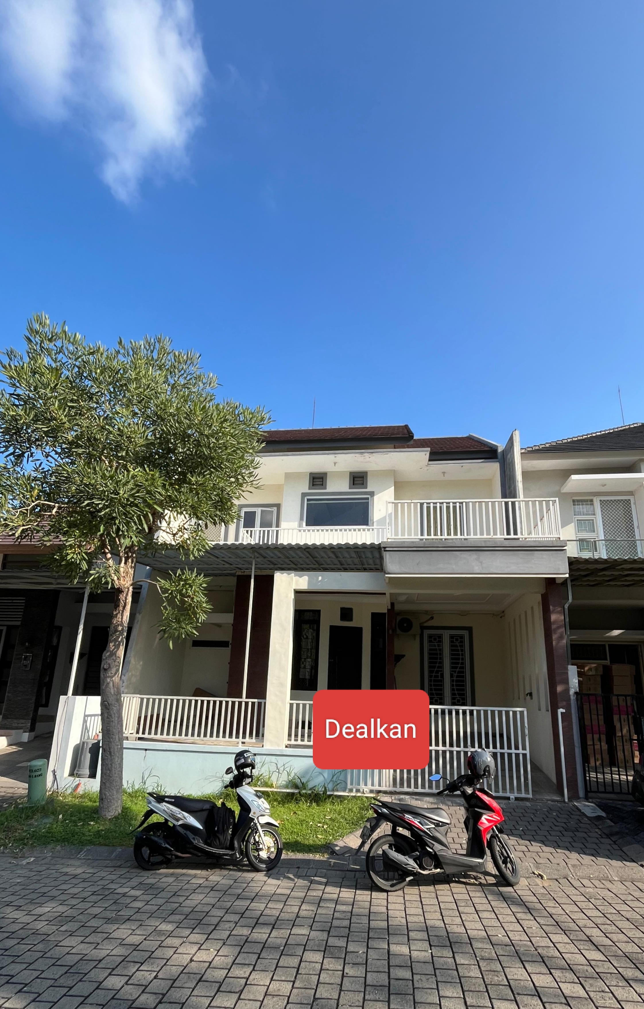 DIJUAL RUMAH WOODLAND CITRALAND SURABAYA BARAT - Dealkan