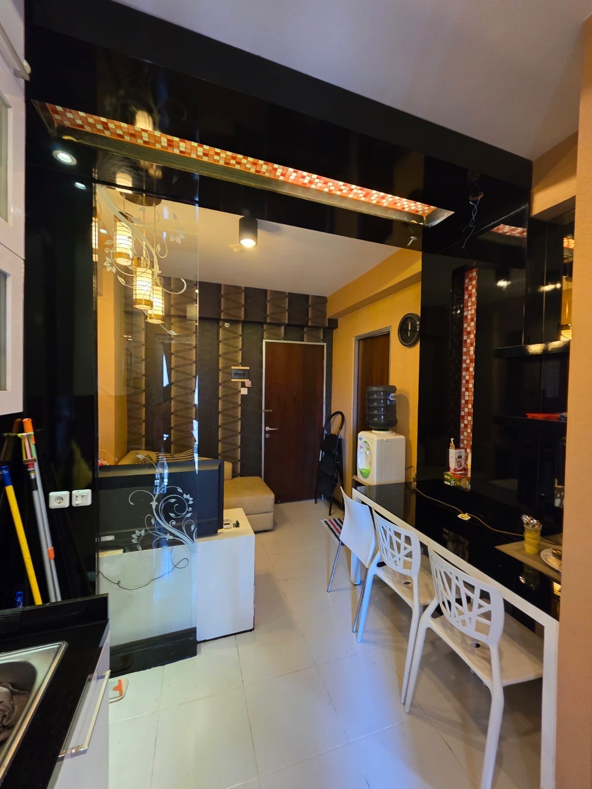 Apartemen Gunawangsa Manyar dijual siap huni Full Furnish - Dealkan