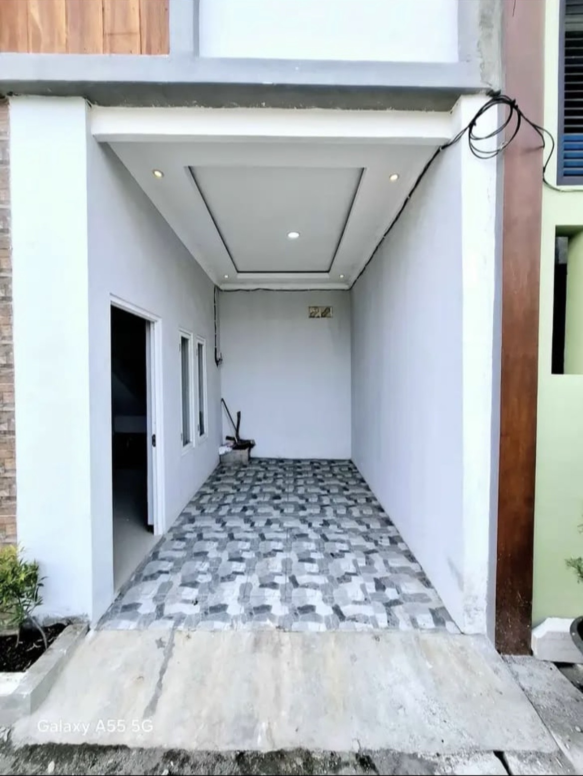 Gambar Kecil 1