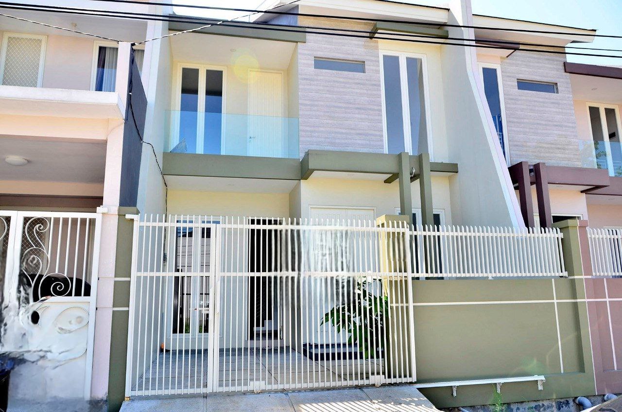 Gayungsari Rumah 2Lantai Dijual Nego - Dealkan