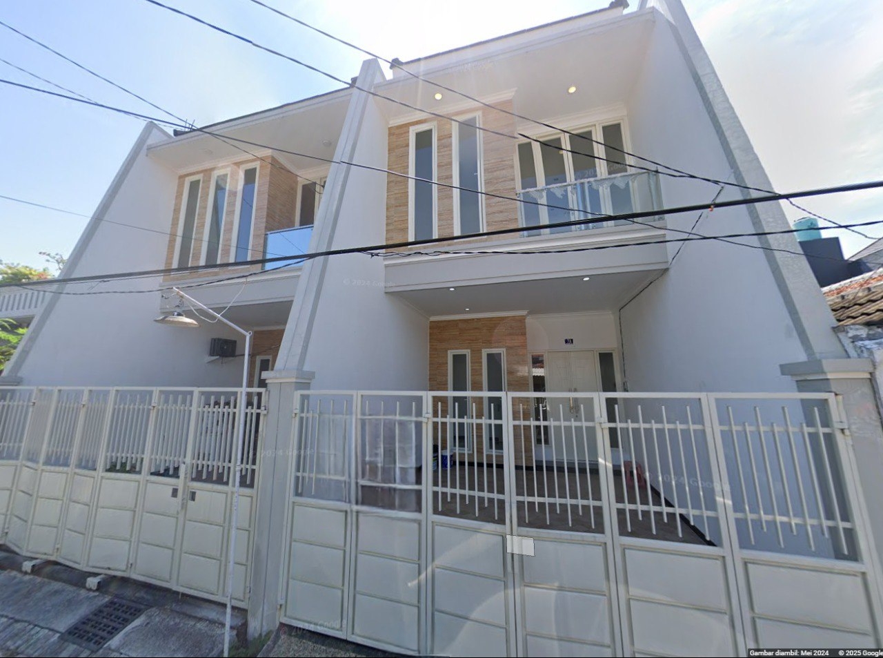 Mulyosari Utara 9 Dijual Rumah Baru - Dealkan