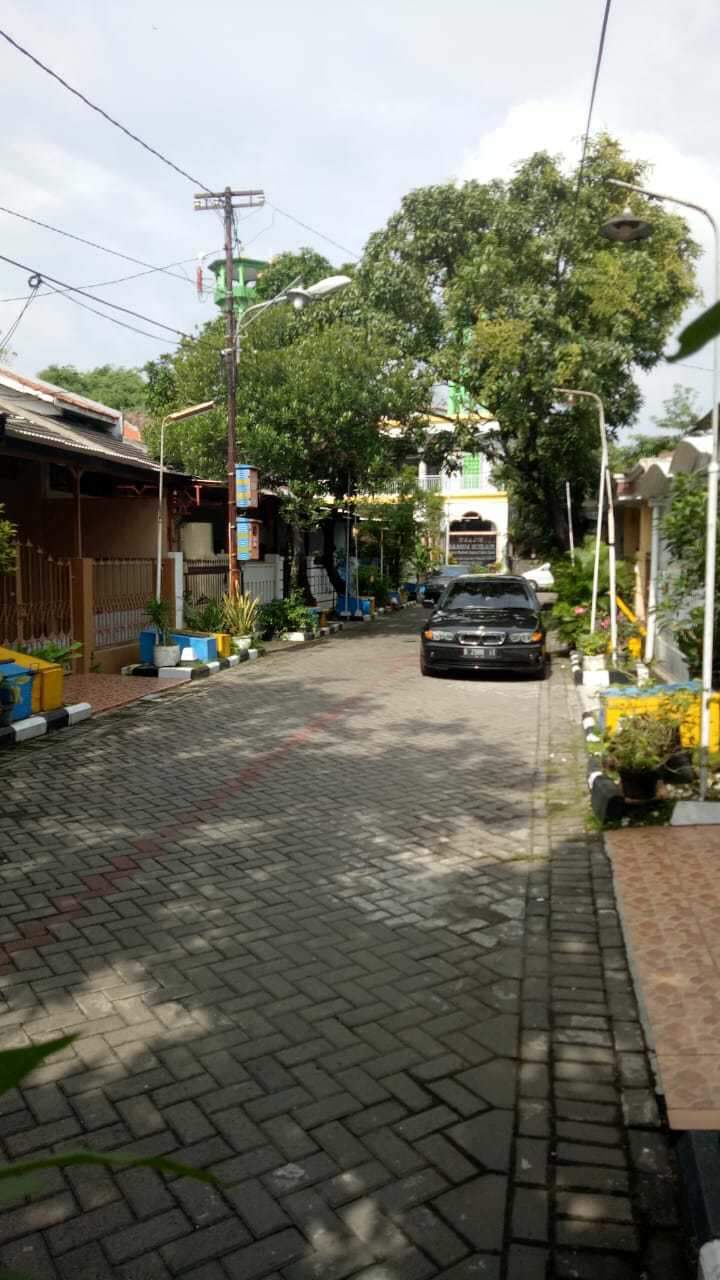 Gambar Kecil 1