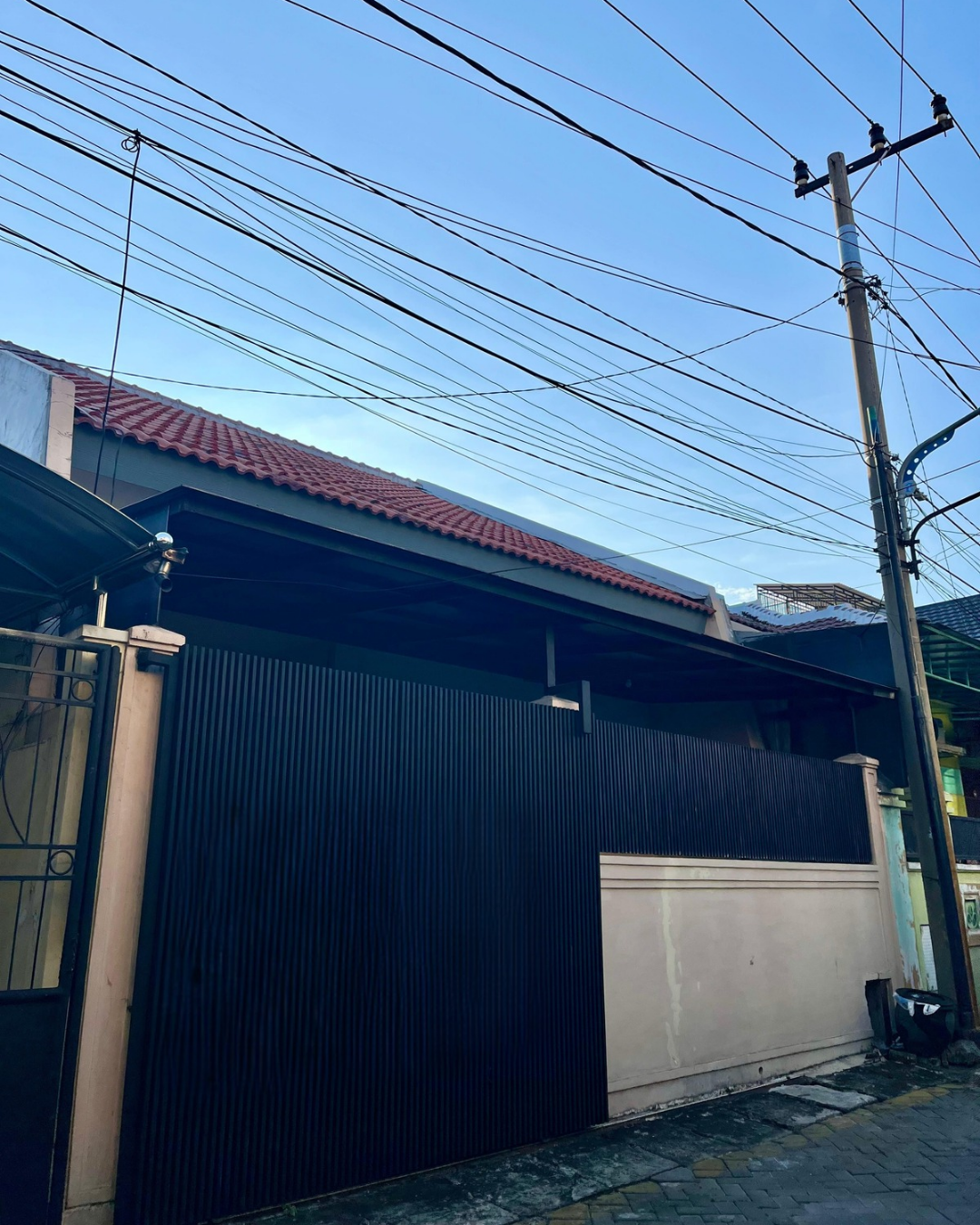 Lebak Indah, rumah, dijual, 1M an, baru renov, siap huni! - Dealkan