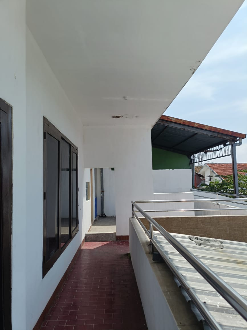 Gambar Kecil 1