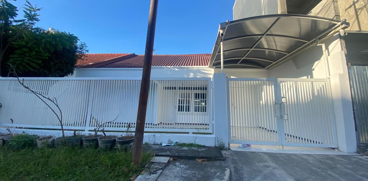 Dijual Rumah 1 lantai Siap huni Darmo Permai Selatan Minimalis Modern - Dealkan