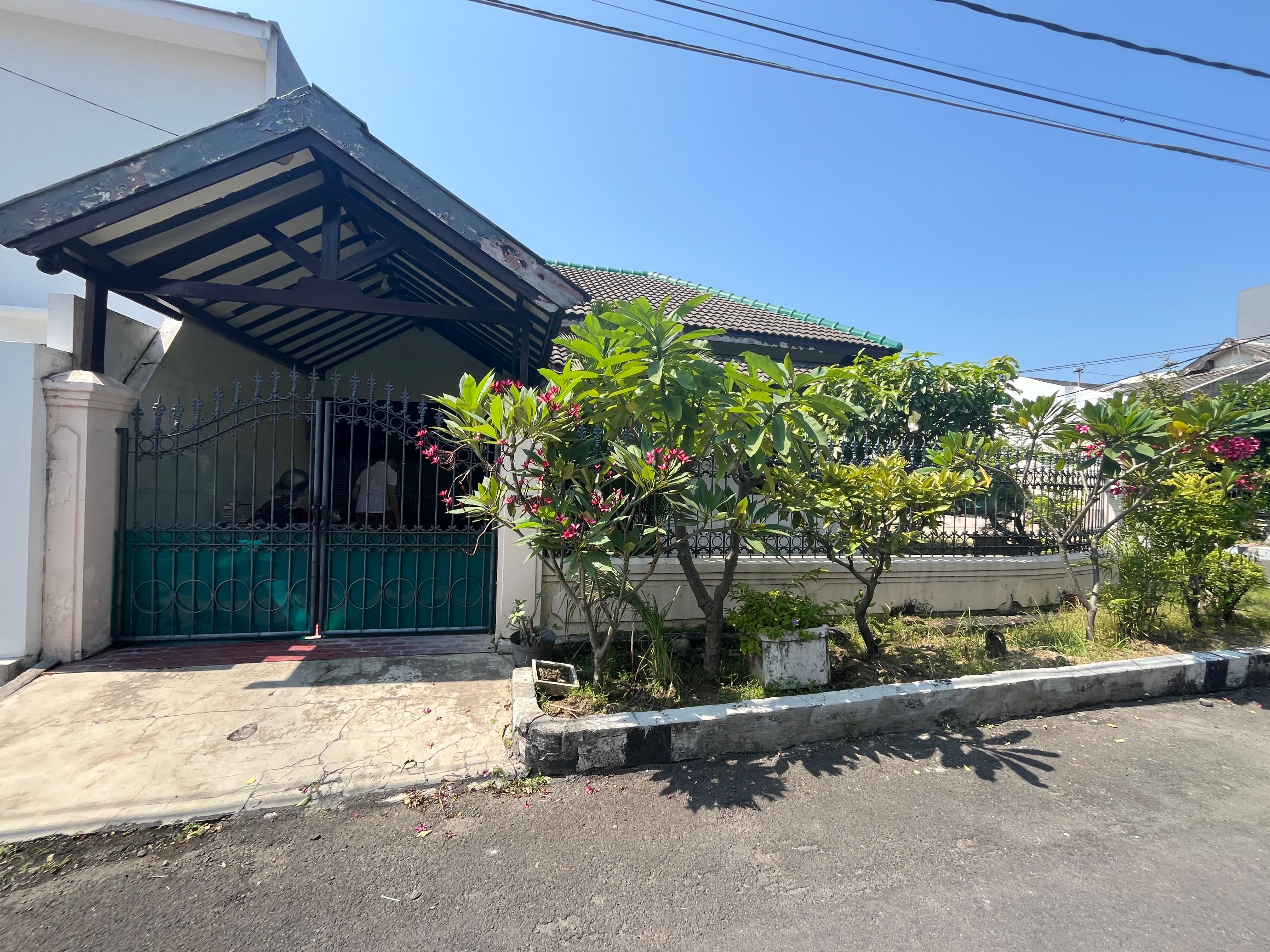 DIJUAL RUMAH HOOK SIAP HUNI DARMO BARU BARAT - Dealkan