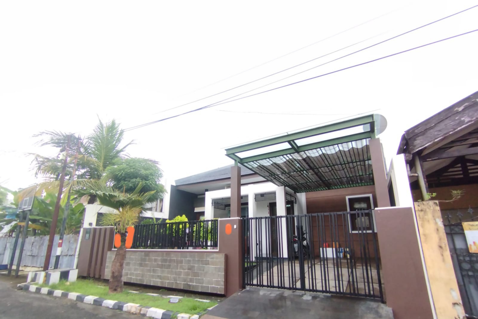 Gambar Kecil 1