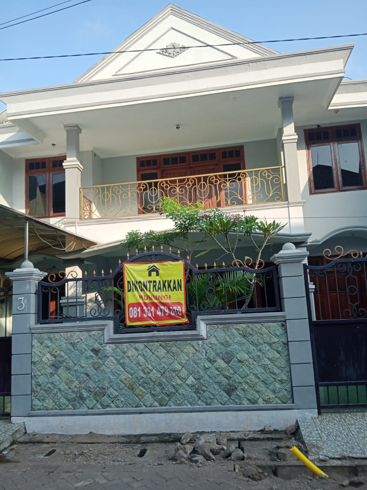 Disewakan Rumah Luas & Nyaman Timur Surabaya – 6 Kamar, SHM, Lokasi Tenang Hadap Timur - Dealkan