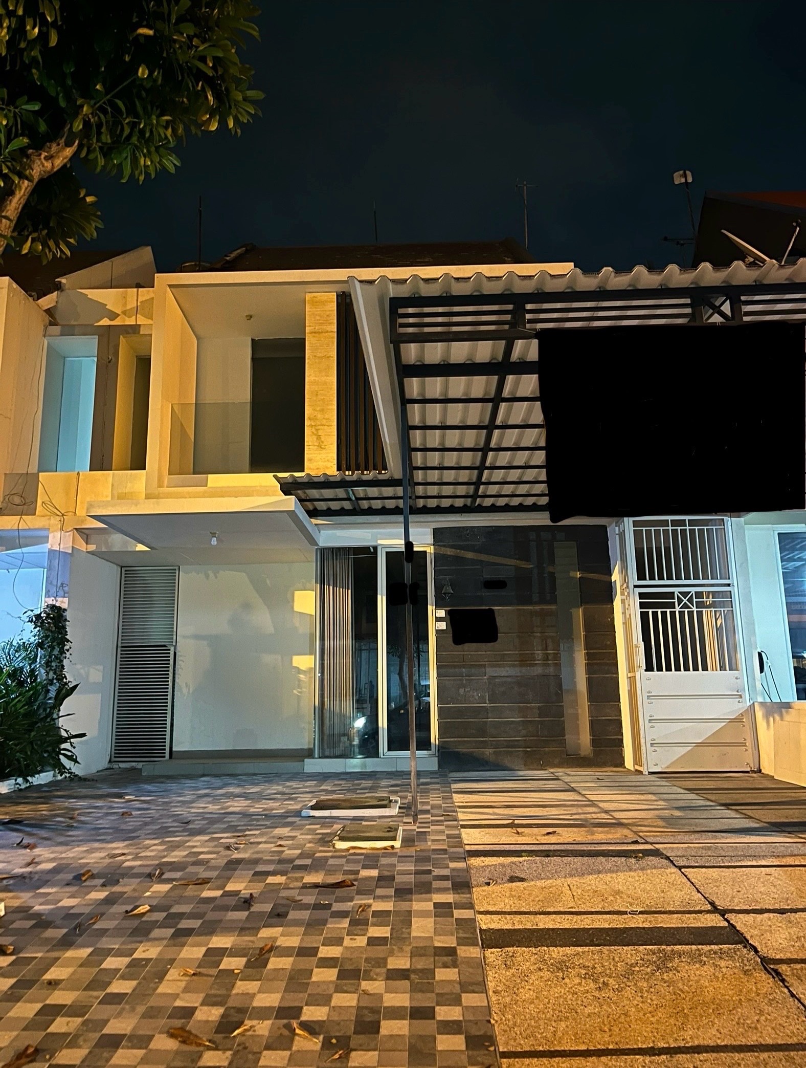 Rumah Pakuwon City Eastcost disewakan siap huni - Dealkan