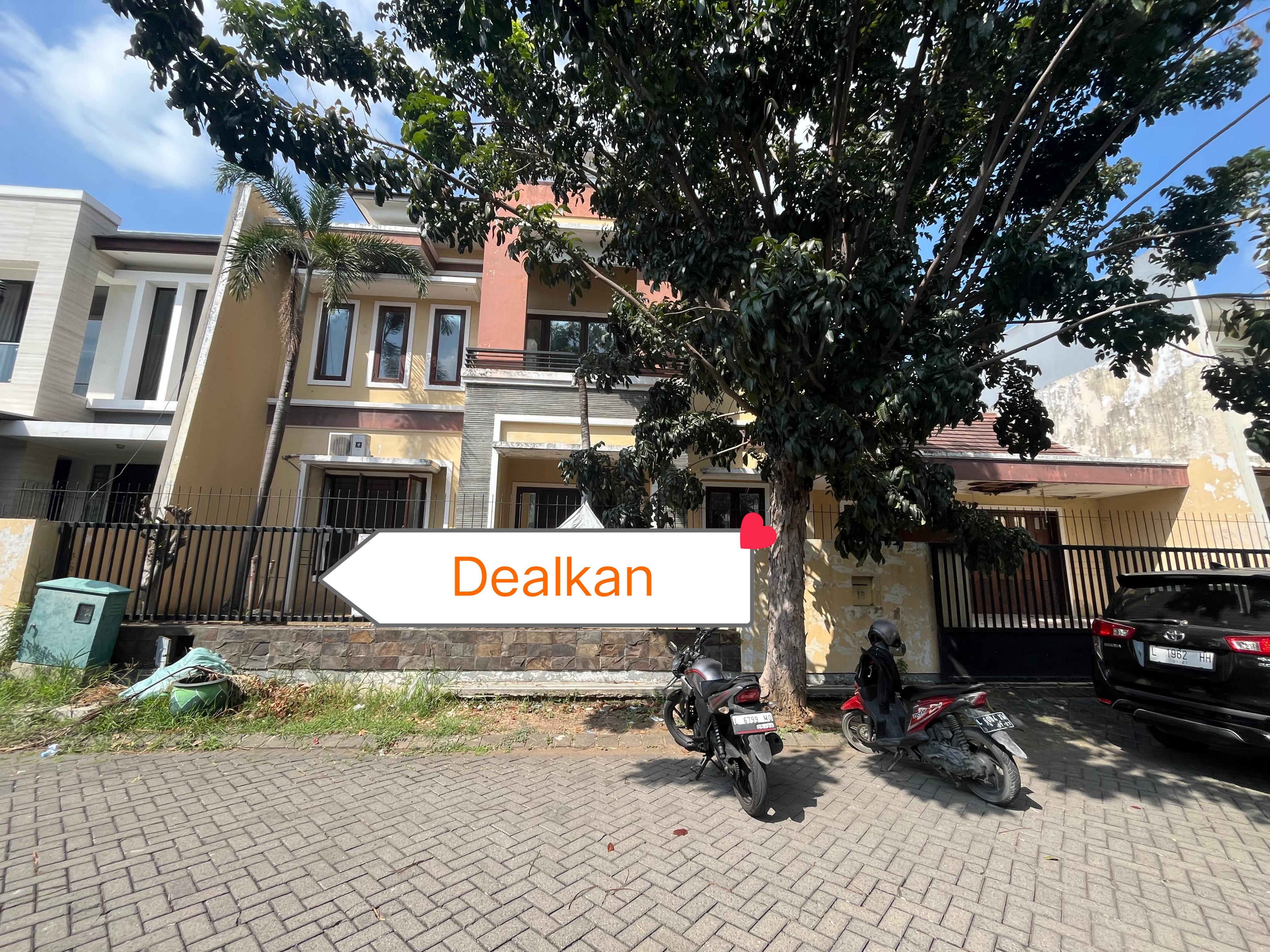DIJUAL RUMAH 2 LANTAI DARMO PERMAI BAVARIAN TERAWAT SIAP HUNI - Dealkan