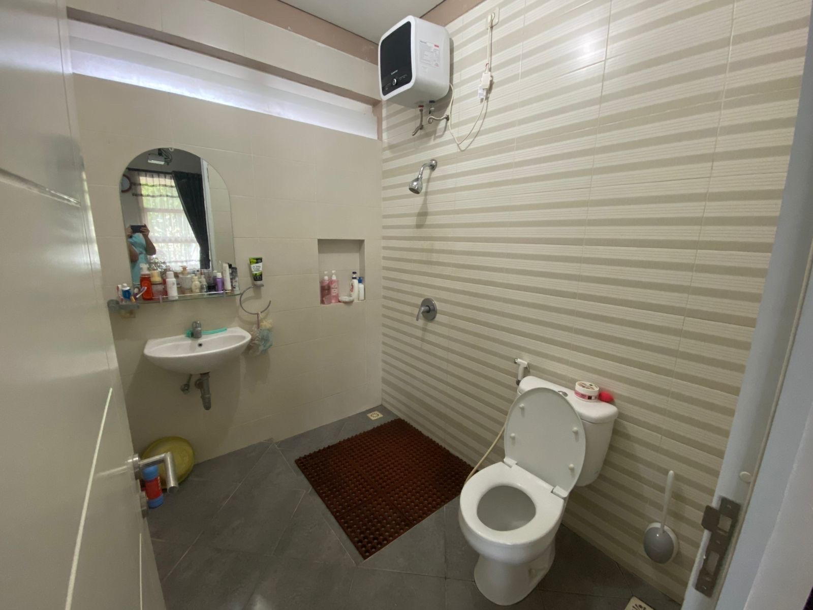 Royal Residence Rumah Dijual - Dealkan