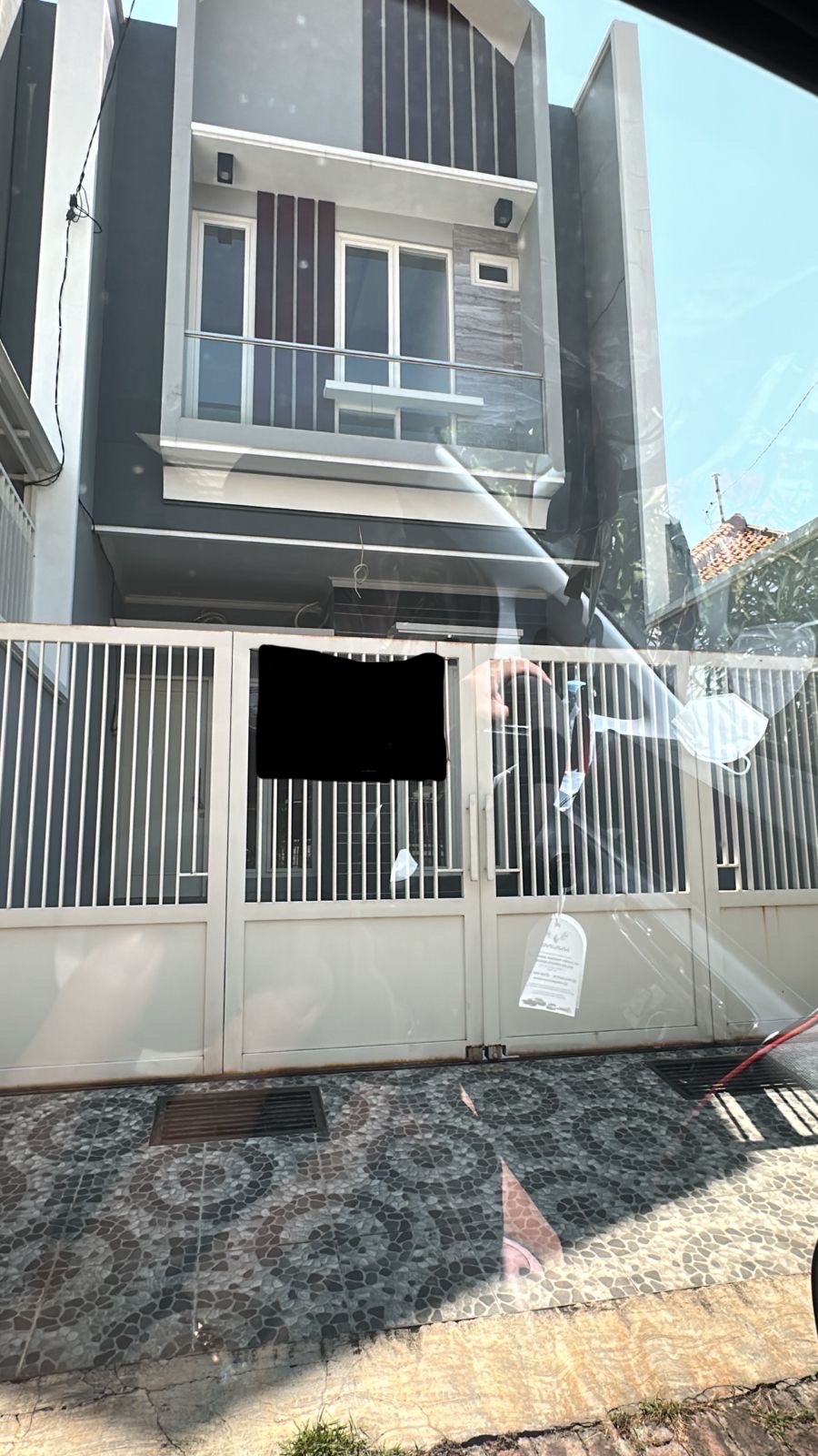 Rumah Gress Manyar dijual siap huni - Dealkan