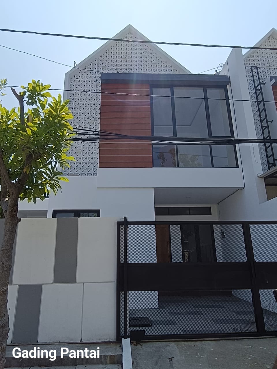 Rumah Baru Gress Hook Gading Pantai dijual siap huni - Dealkan