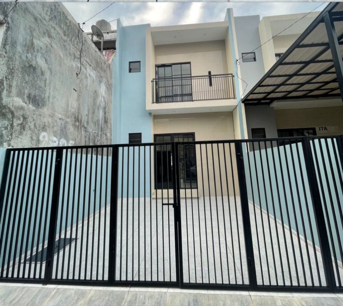 RUMAH 2 lantai SURABAYA UTARA KALILOM LOR TIMUR - Dealkan