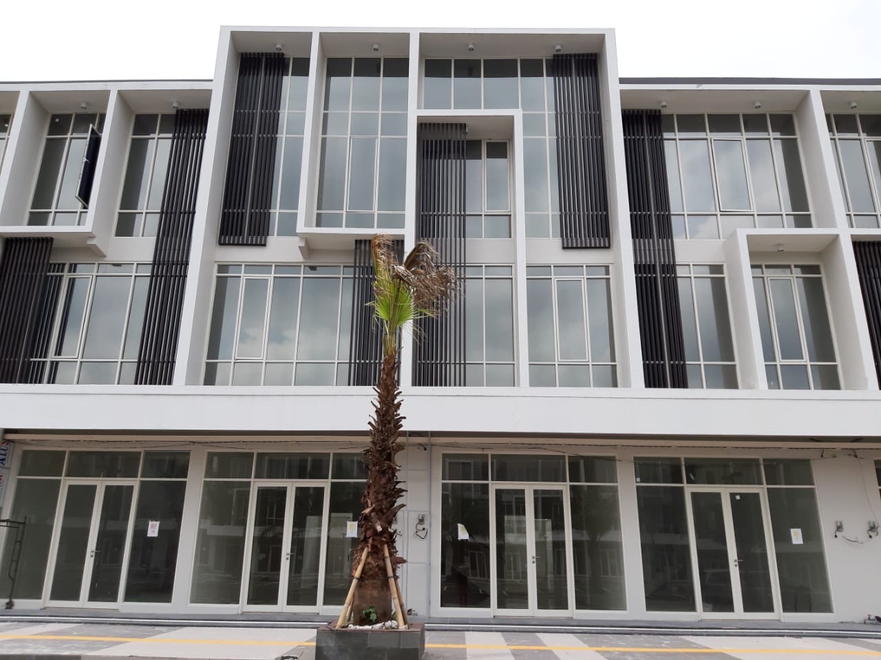 Jual Ruko Northwest 4 Unit Jejer langsung Siap huni - Dealkan