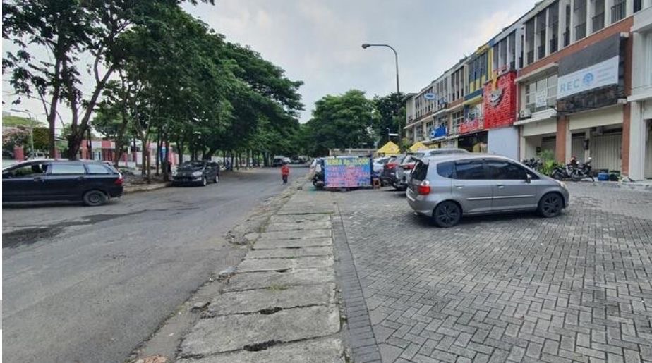 Ruko Bavarian Dijual lokasi sangat strategis dan Langka - Dealkan