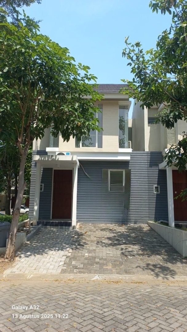 Northwest Park 2 Lantai Dijual Rumah - Dealkan