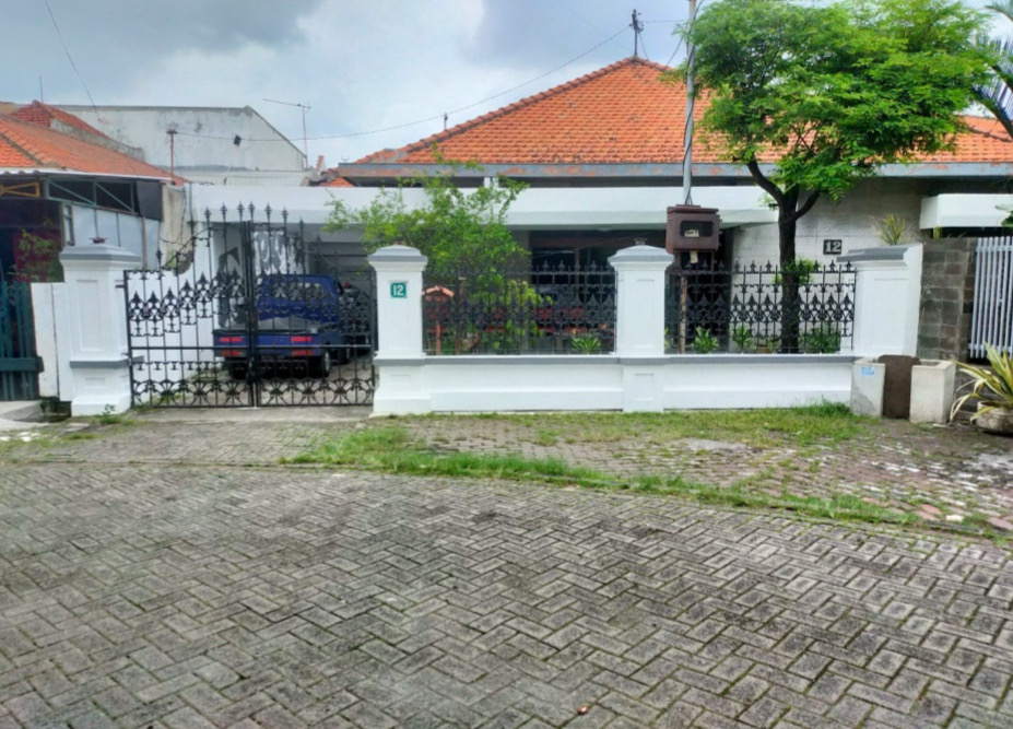 Dijual rumah luas ketintang - Dealkan