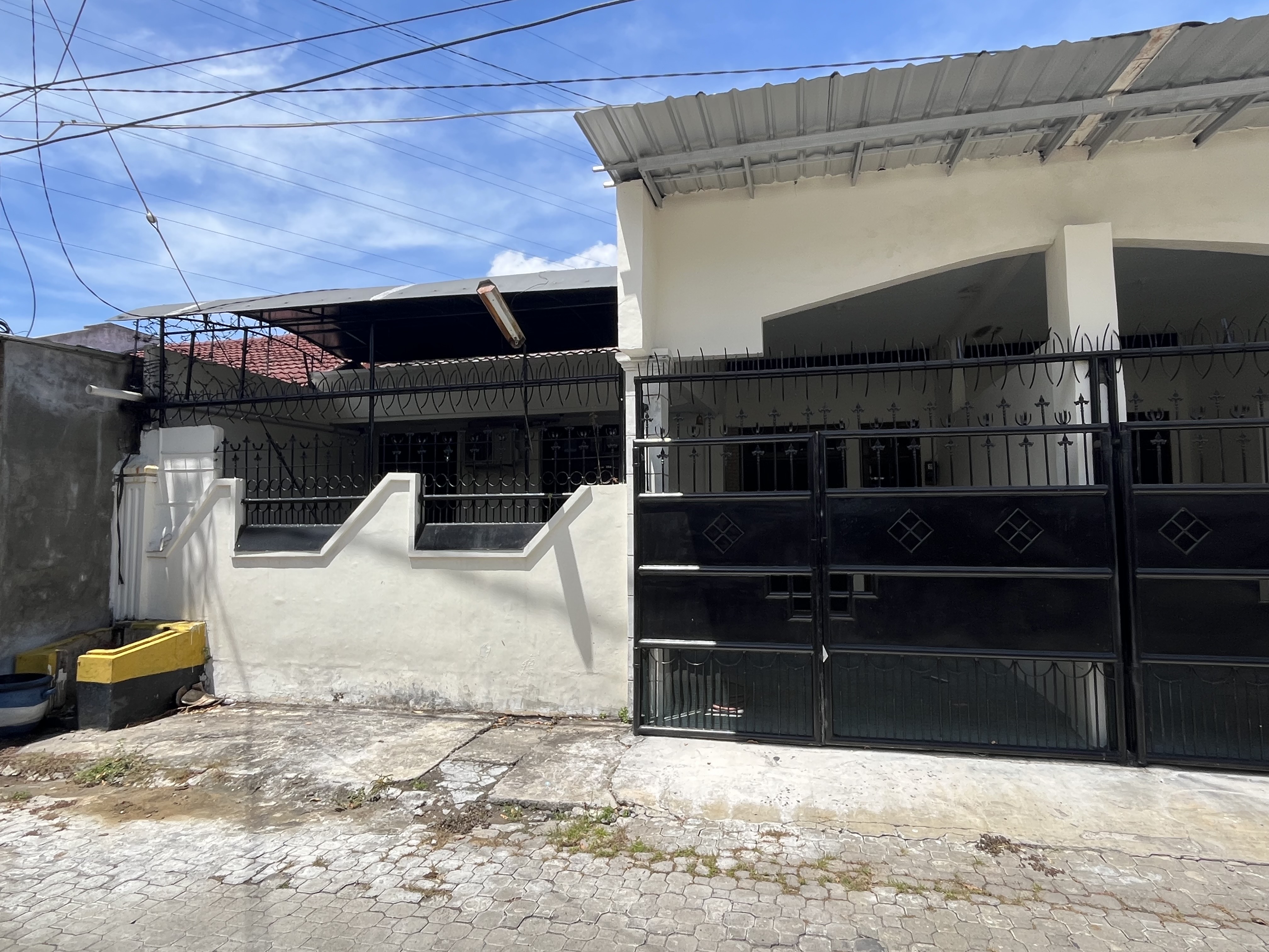 Dijual Rumah lebar 8 Darmo Indah Asri - Dealkan