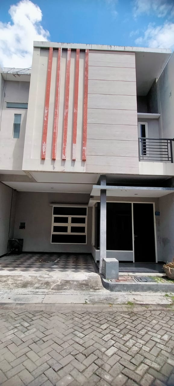 Dijual Rumah Tengah Kota Surabaya di Urban Mansion - Dealkan