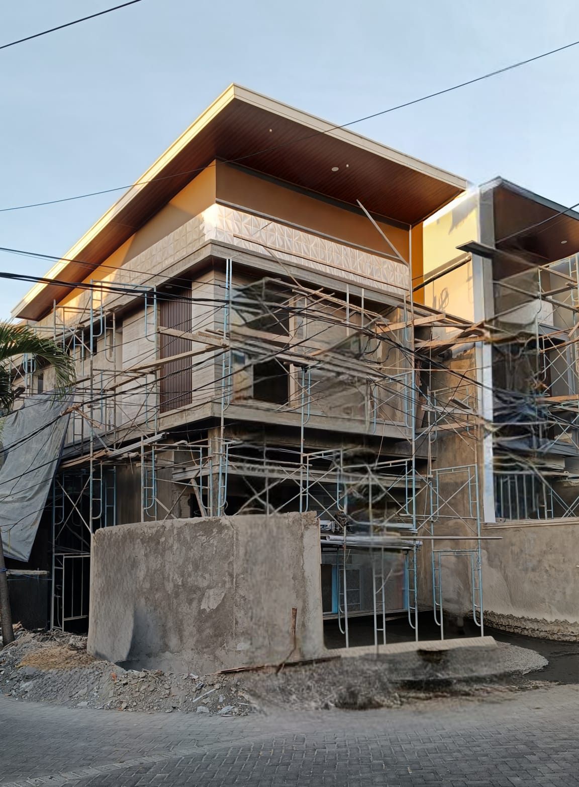 Rumah Gress Manyar Jaya (Hook) - Dealkan