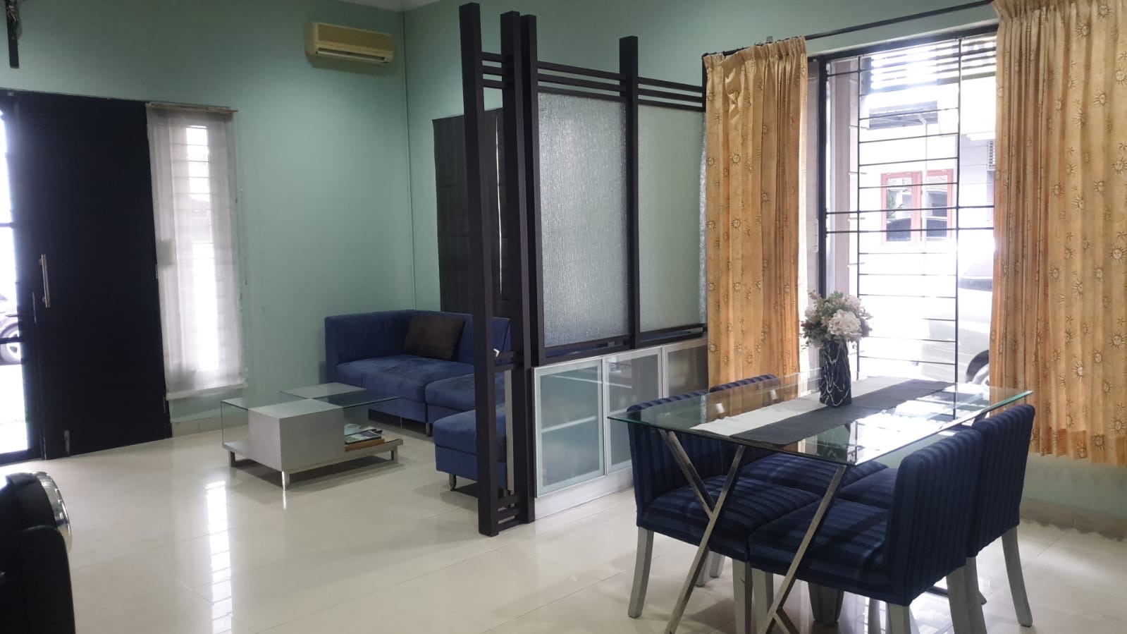 Rumah Murah Manyar dijual siap huni - Dealkan