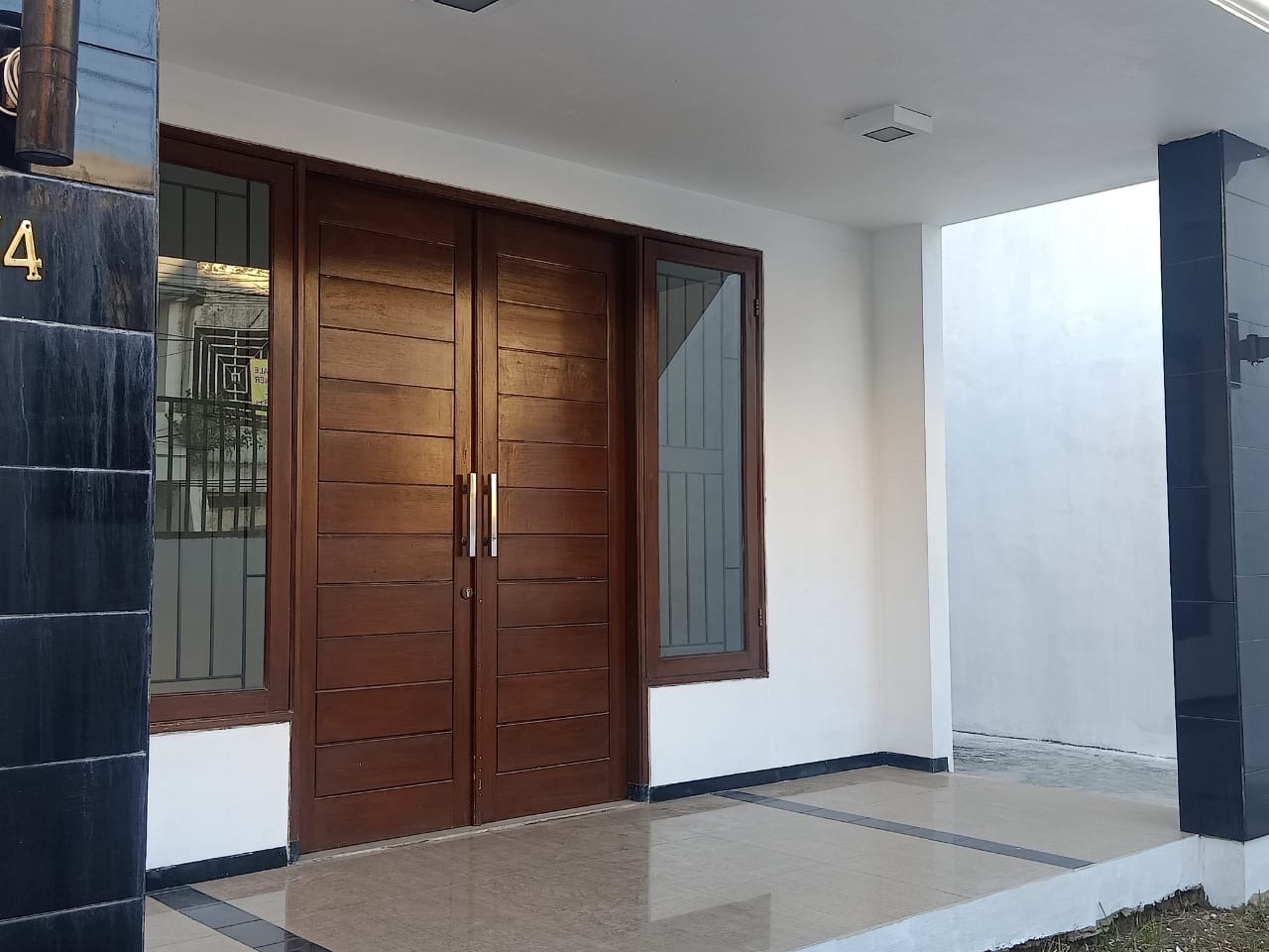 Rumah manyar Tirtoyoso disewakan siap huni - Dealkan