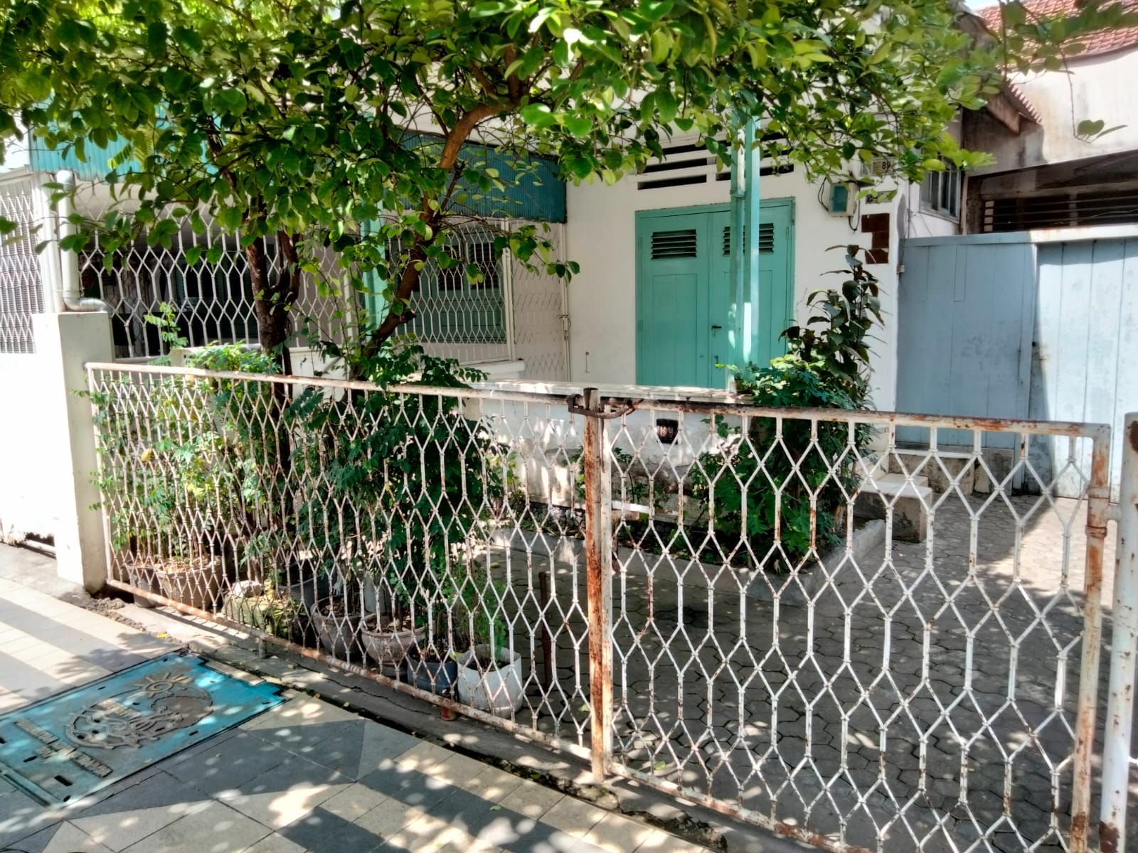 Rumah Tambaksari Nuansa Classic rumah lama - Dealkan