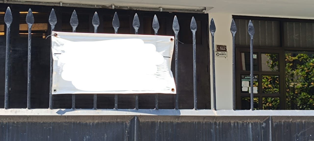 Rumah di Margorejo Indah - Dekat Marina dan Maspion Square - Dealkan