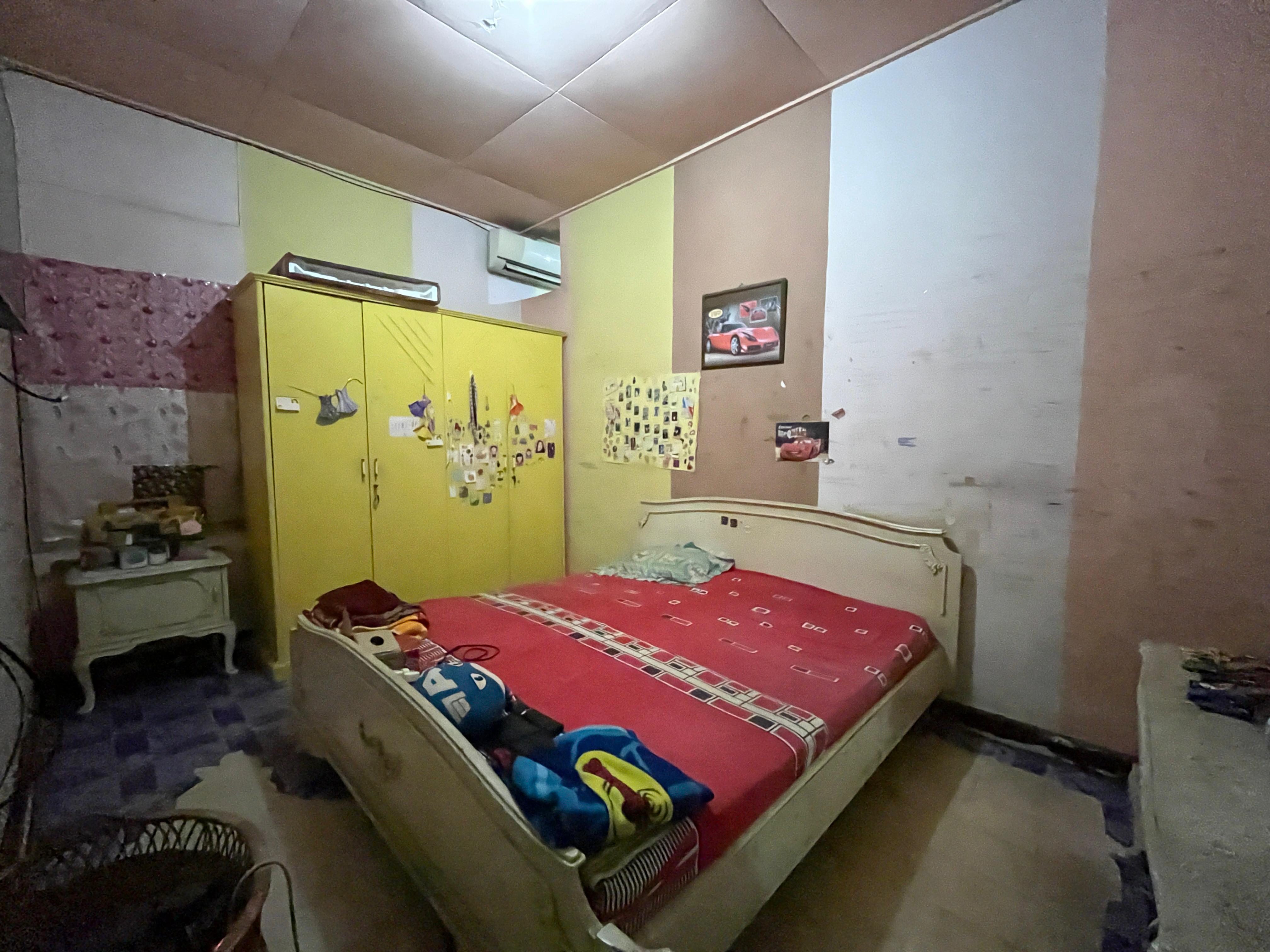 Gambar Kecil 1